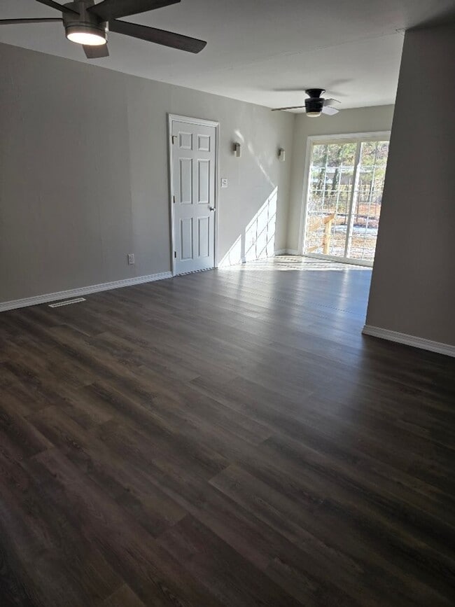 Building Photo - Single Family Home in Homemont/Great Bridge