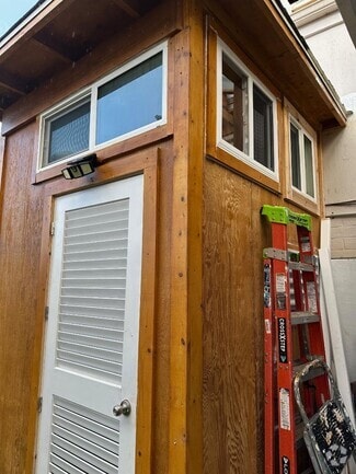 Building Photo - 4477 Sierra Dr