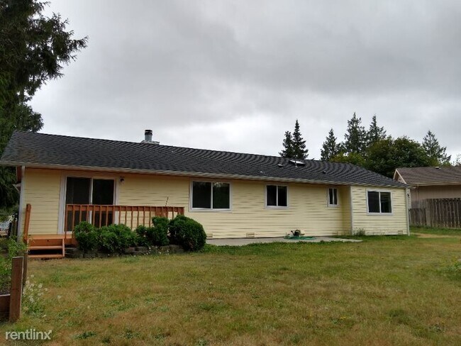 Foto del edificio - 3 br, 2 bath House - 8227 276th Pl NW