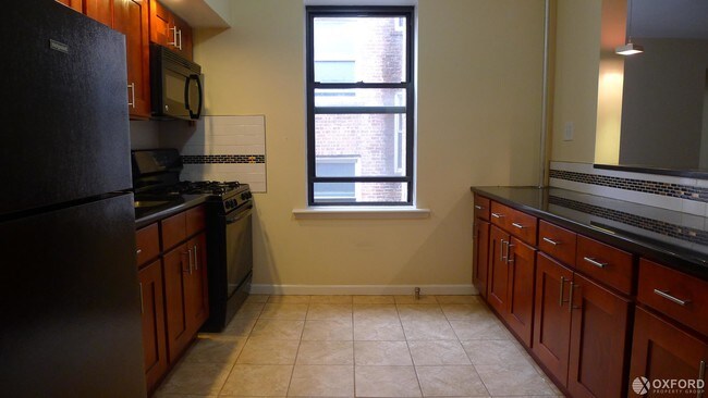 Building Photo - 4555 41st St