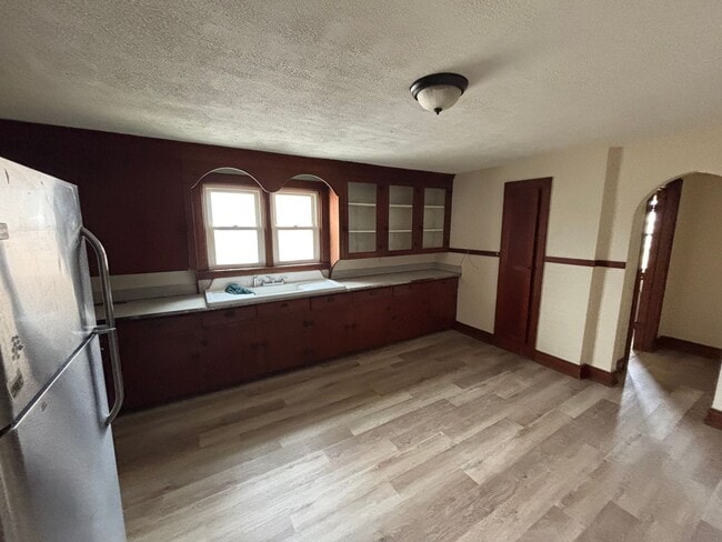 Building Photo - 44 N Baldwin St