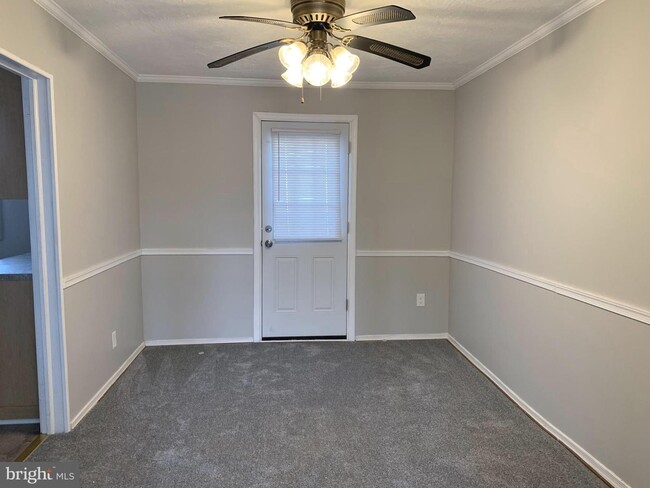 Foto del edificio - 7454 Berkshire Rd