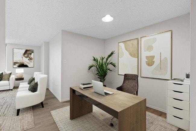 Building Photo - 1500 Locust