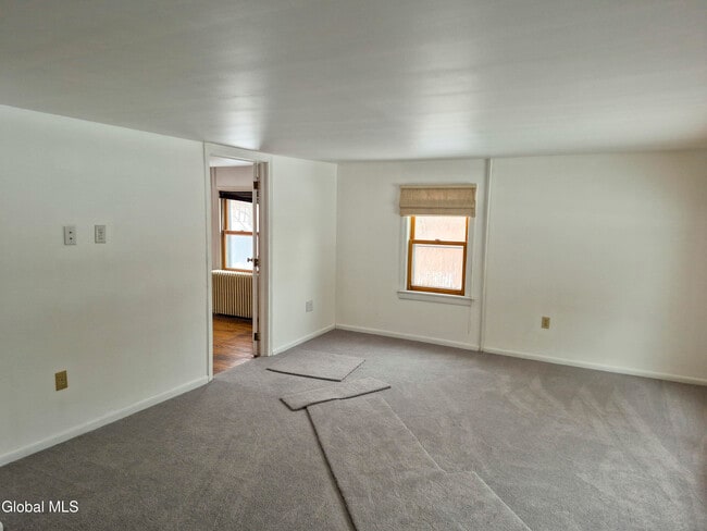 Building Photo - 160 Old Plant Rd