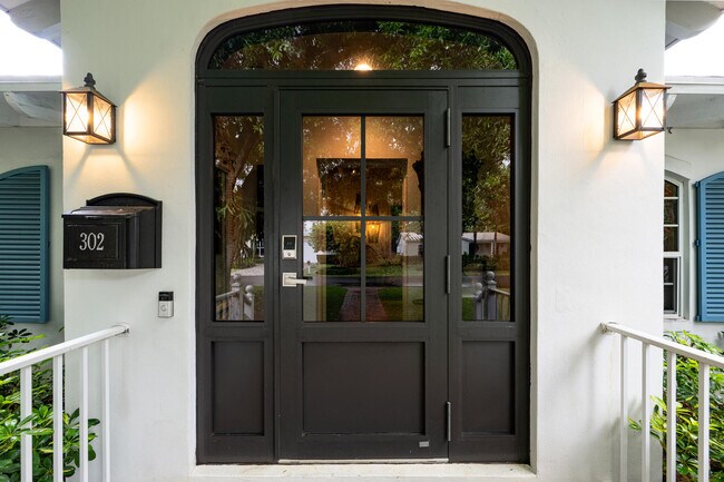 Foto del edificio - 302 NW 16th St