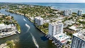 Foto del edificio - 1505 N Riverside Dr