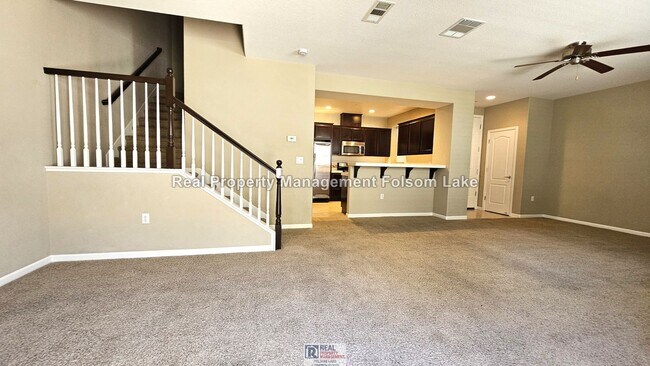 Building Photo - 3 Bed 2.5 Bath | Large Patio | Rivage in the Parkway