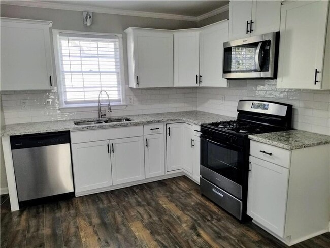 Building Photo - 4807 Shallow Farm Dr NE