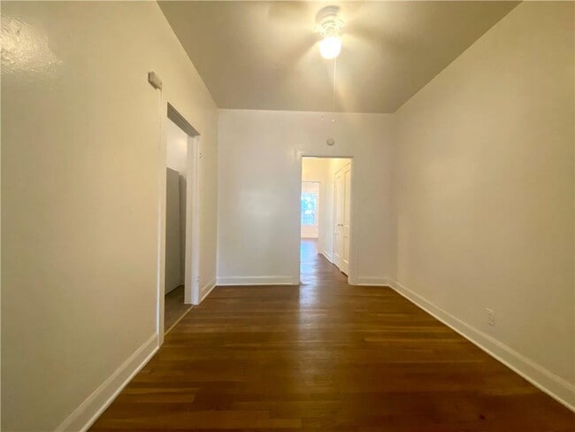 Building Photo - 3207 Harris Park Ave