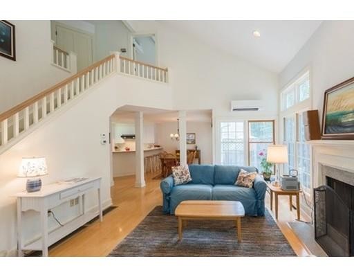 Foto del edificio - 122 Cove Rd