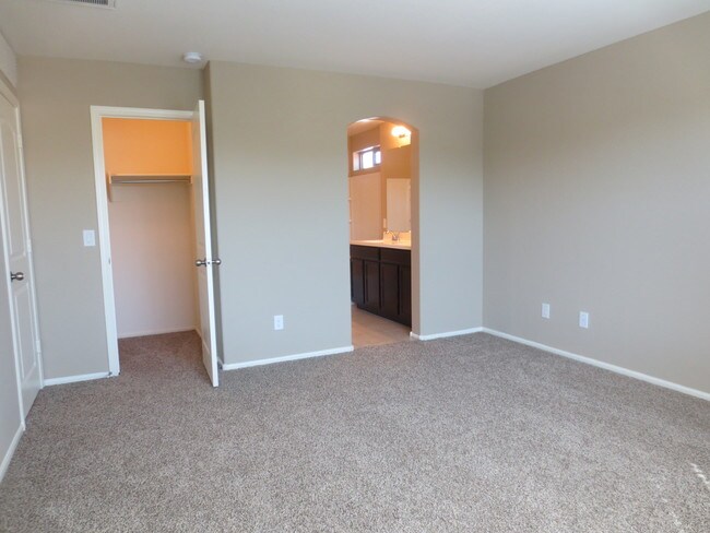 Foto del edificio - 1940 N 77th Dr