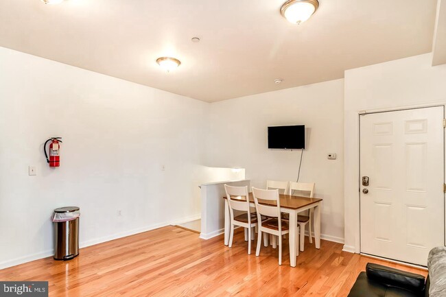 Foto del edificio - 1511 W Susquehanna Ave