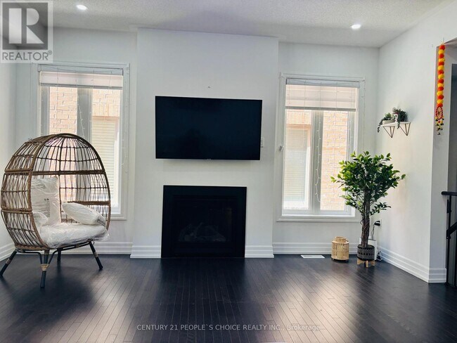 Building Photo - 29 Christine Elliott Ave