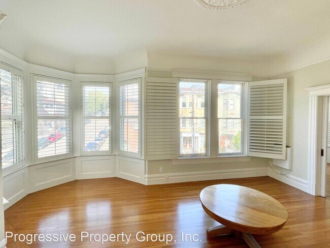 Foto del edificio - 1 br, 1 bath House - 3193 Washington Stree...