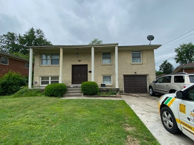 Building Photo - 3602 Pinecroft dr