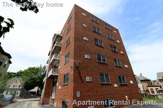 Building Photo - 70 Park St