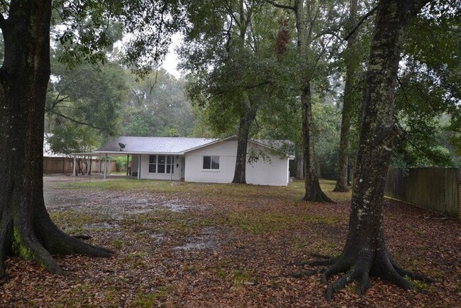Building Photo - 736 Castlewood St