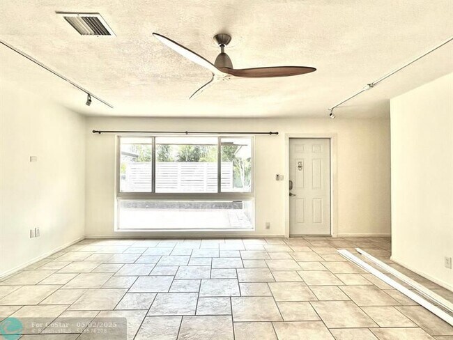 Foto del edificio - 3627 NE 20th Ave