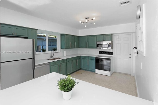 Foto del edificio - 39 SE 13th Terrace