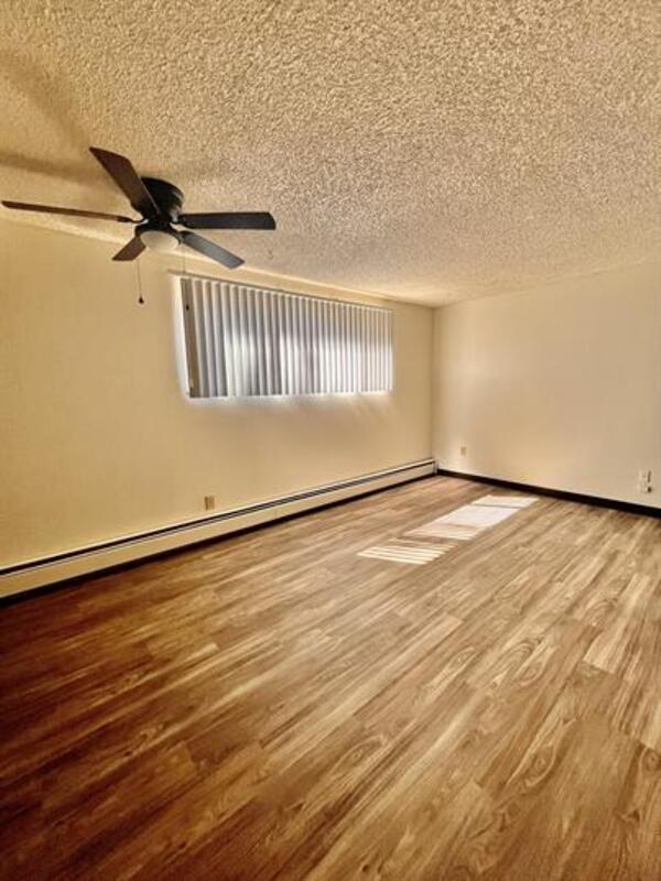Foto del edificio - 2219-2218 8th Ave