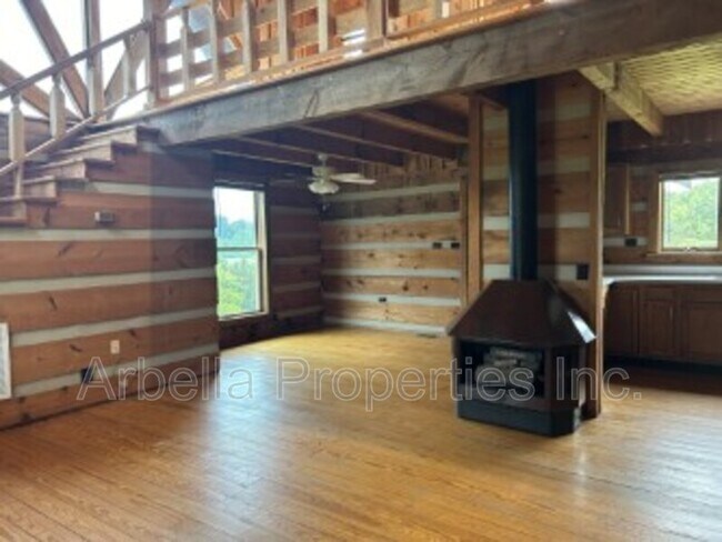 Building Photo - 2430 W Allens Bridge Rd
