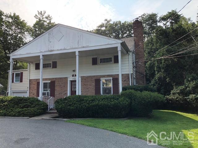 Building Photo - 750 Old Raritan Rd