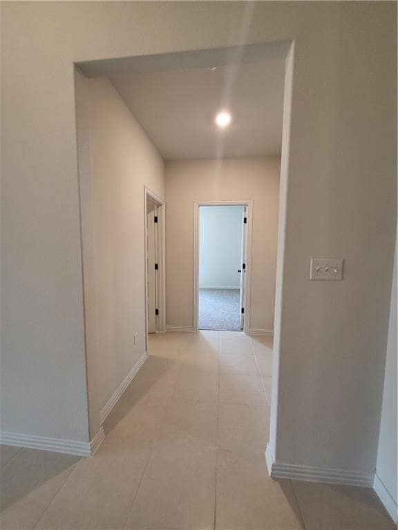 Building Photo - 905 Knowles Dr