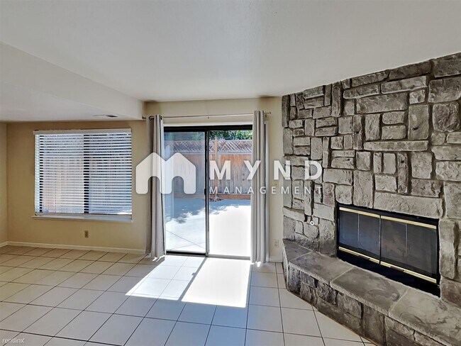 Foto del edificio - 3 br, 2.5 bath Townhome - 1158 Illiad Ct