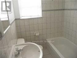 Building Photo - 173 Symons St