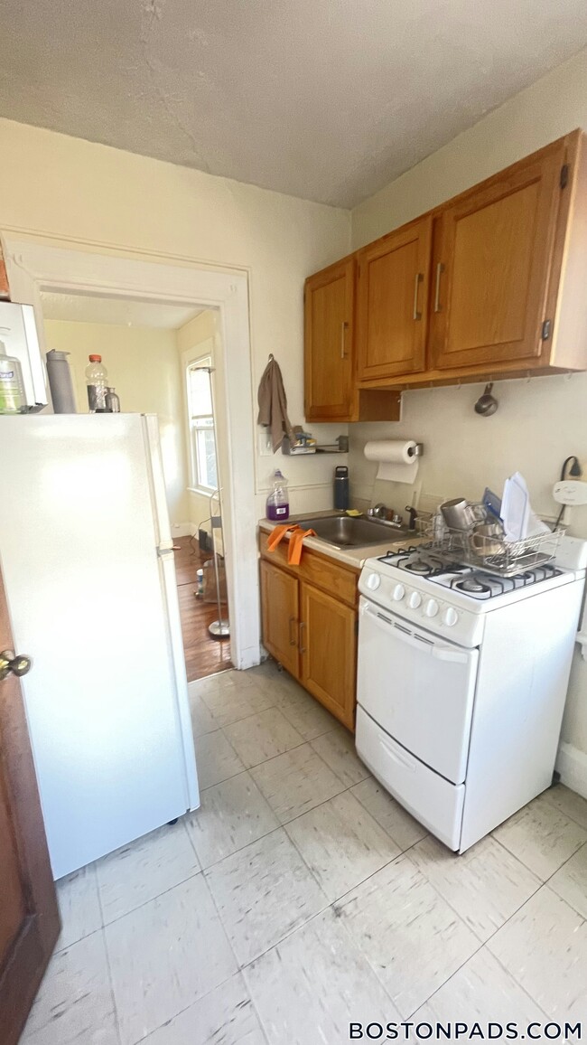 Foto del edificio - 44 Central St