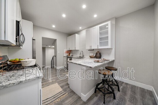 Foto del edificio - 2339 S Acoma St