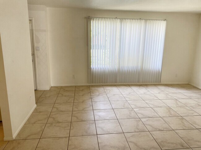 Foto del edificio - 4809 S Mill Ave