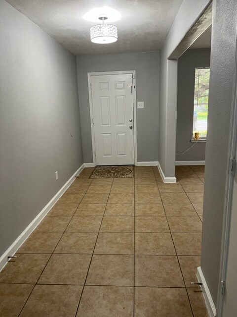Foto del edificio - 1418 Grand Prince Ln