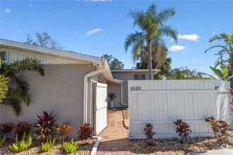 Building Photo - 4528 S Gaines Rd