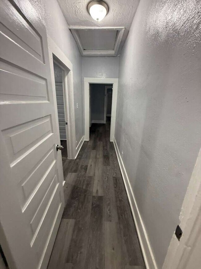 Foto del edificio - Fully Renovated 2/1-Single Family,  Available for Immediate Rent!