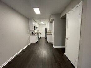 Building Photo - 9075 Gaylord Dr
