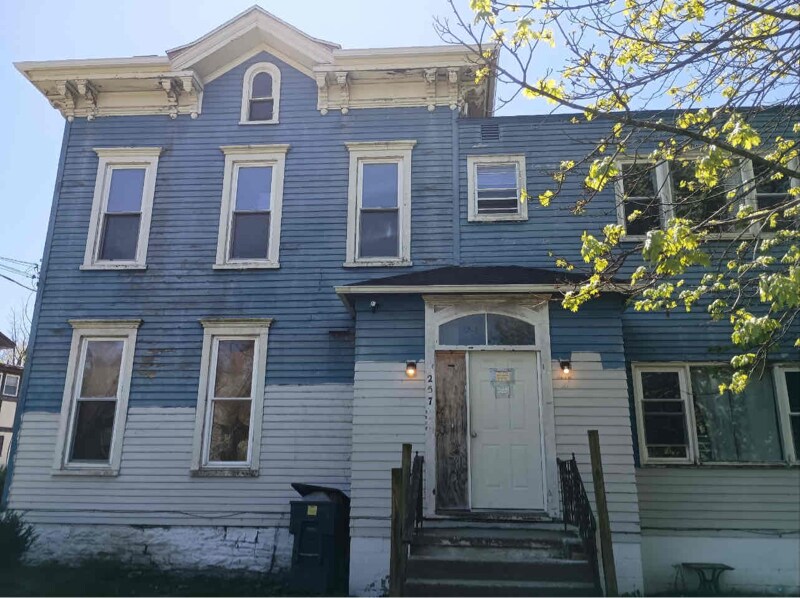 Foto principal - 257 Washington St NW