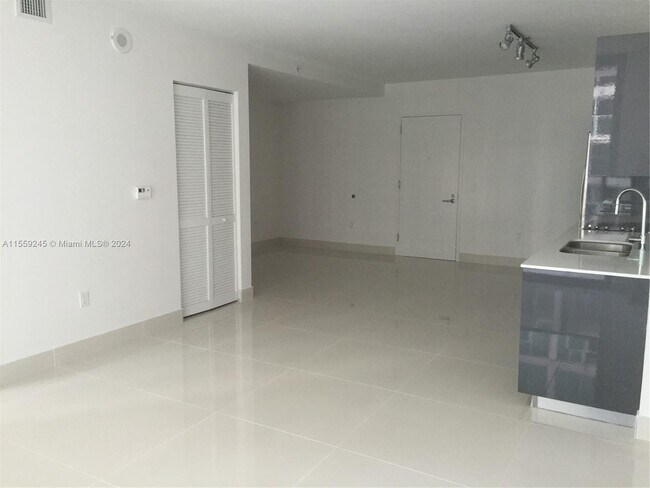 Foto del edificio - 31 SE 6th St