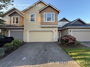 Building Photo - 21844 NE Heartwood Cir