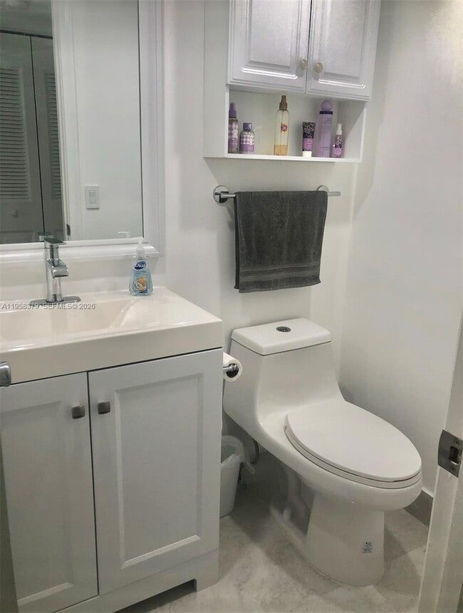 Foto del edificio - 358 Markham P