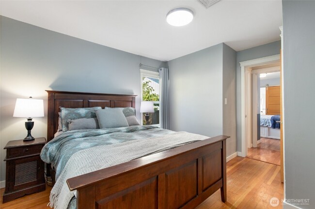 Building Photo - 1815 11th Ave