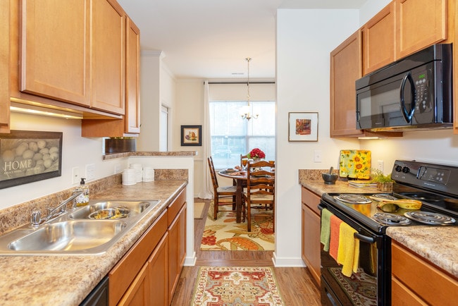 Building Photo - Garden Springs Apartments