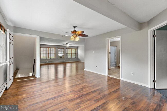 Foto del edificio - 193 Stirling Ct