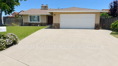 Building Photo - 30726 Wainwright Ct