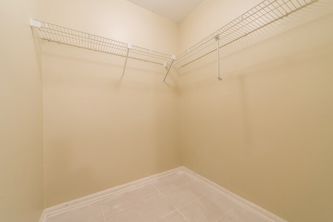Building Photo - 4140 Gunnin Rd