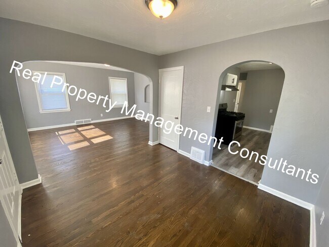 Foto del edificio - Charming 3 Bedroom, 1 Bathroom Home with B...