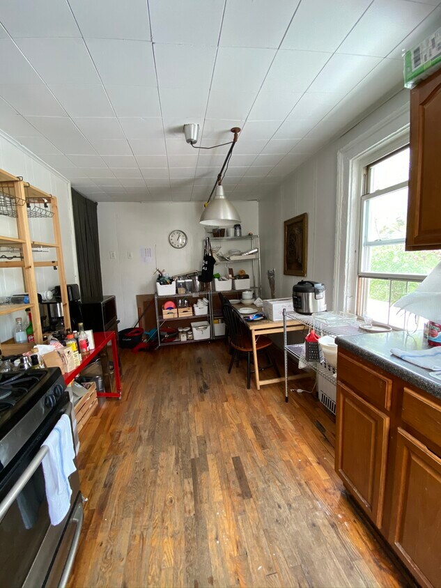 Kitchen-Dinette - 79 Meserole St