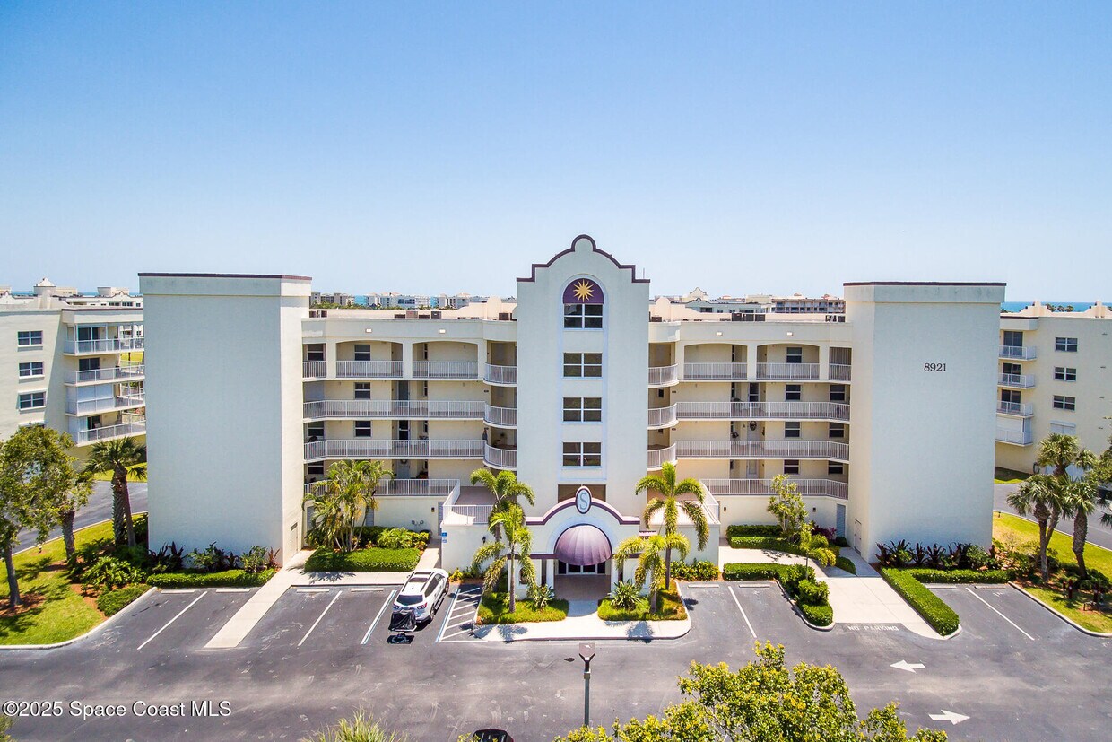 8921 Lake Dr Unit 206, Cape Canaveral, FL 32920 - Condo for Rent in Cape  Canaveral, FL | Apartments.com