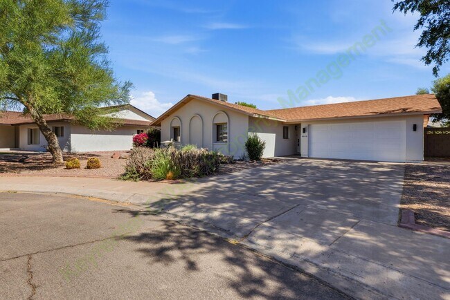 Foto del edificio - Updated South Scottsdale Gem Near Old Town – No HOA!