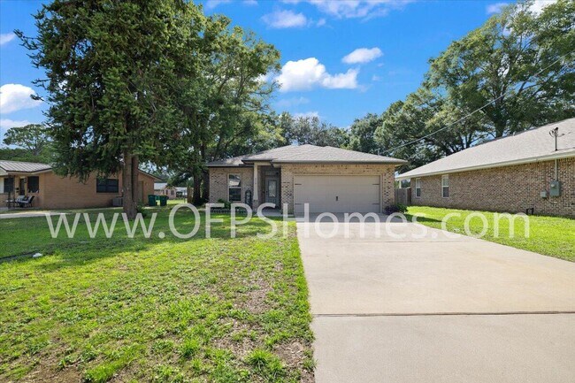 Building Photo - 316 Niceville Ave
